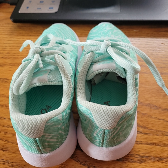 Kids Sneakers - Picture 2 of 10